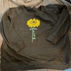 Instant message brand faith sweatshirt. Size 3X.